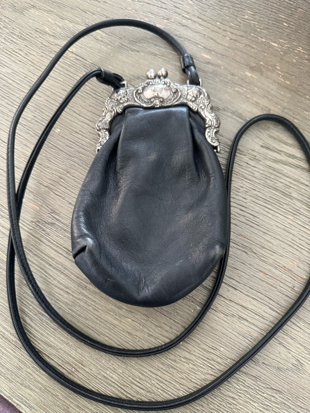 Brighton one world vintage mini kisslock crossbody black leather bag